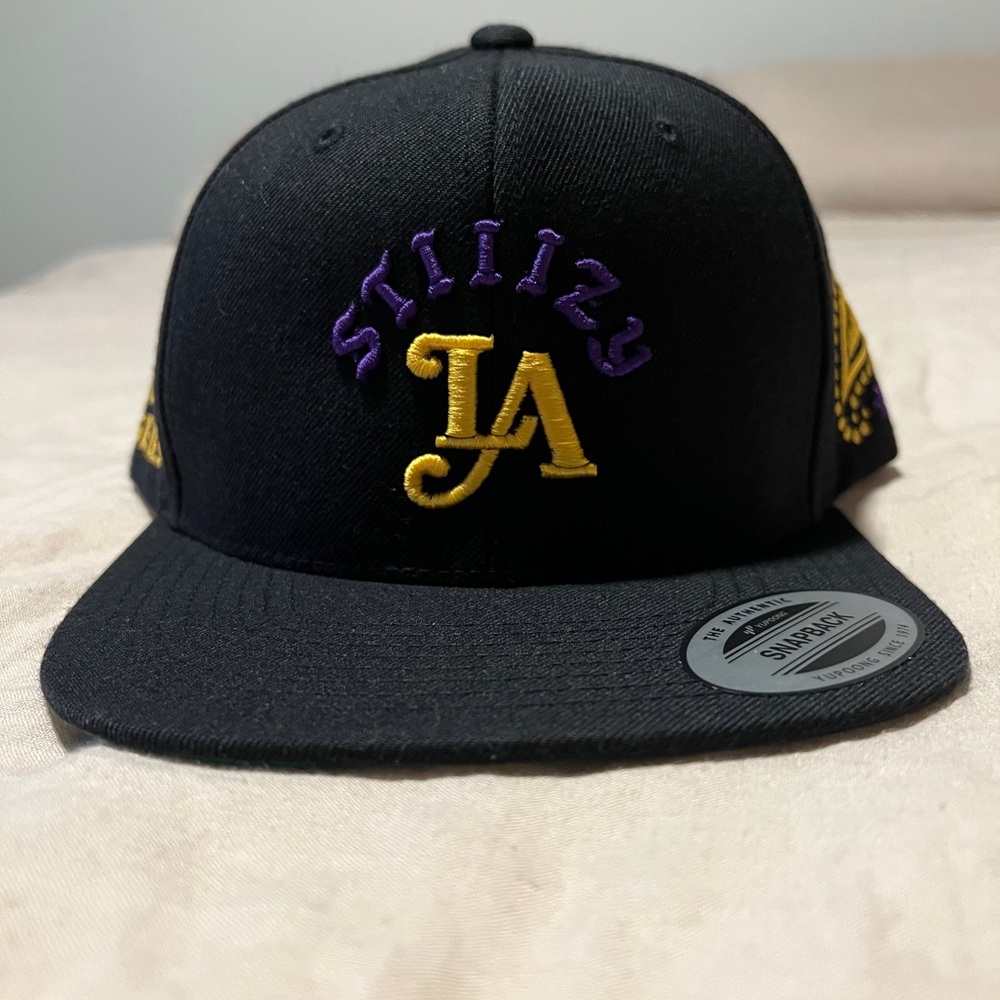 STIIIZY LA Snapback. black/purple/gold